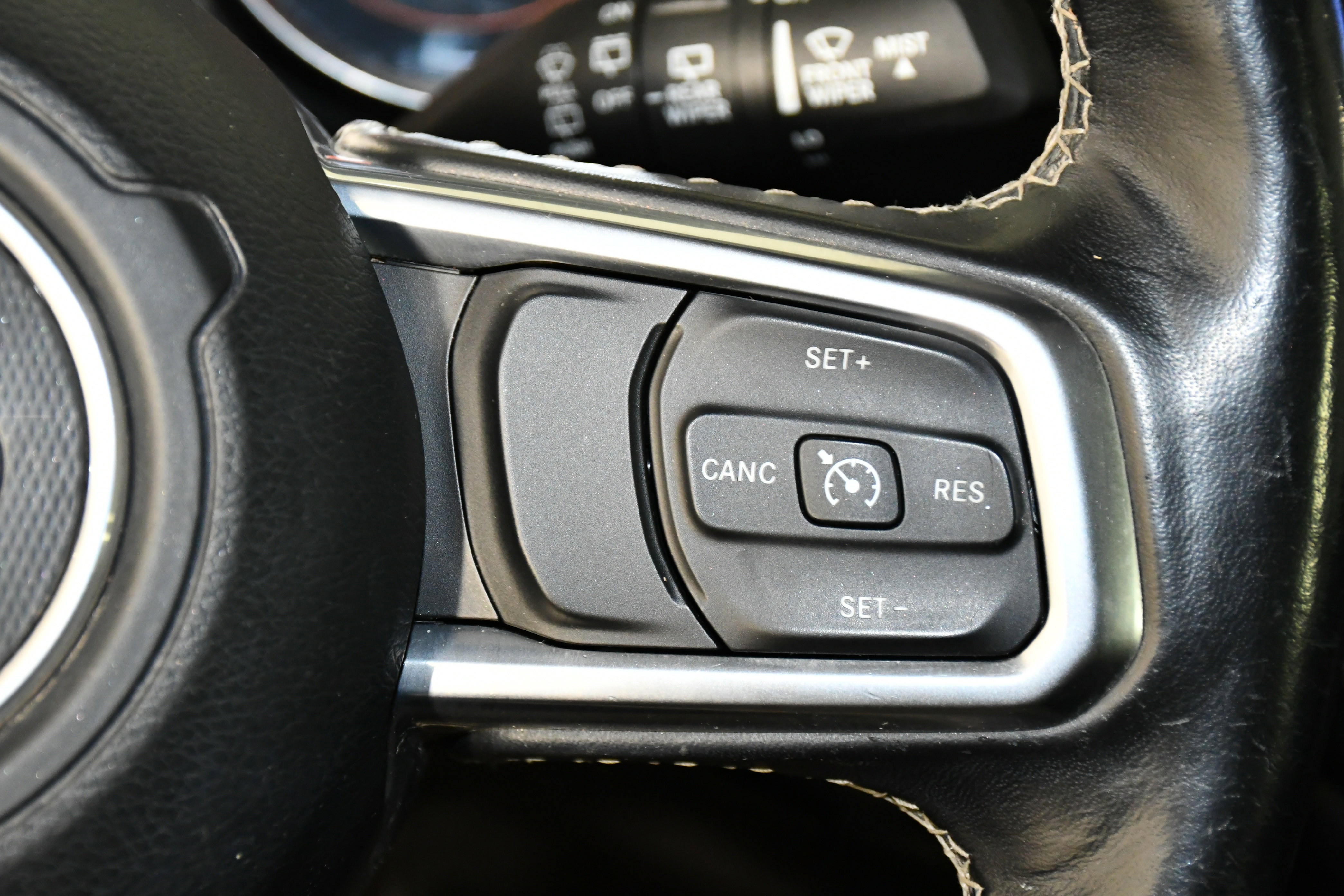 Used 2019 Jeep Wrangler Unlimited Sahara image 24