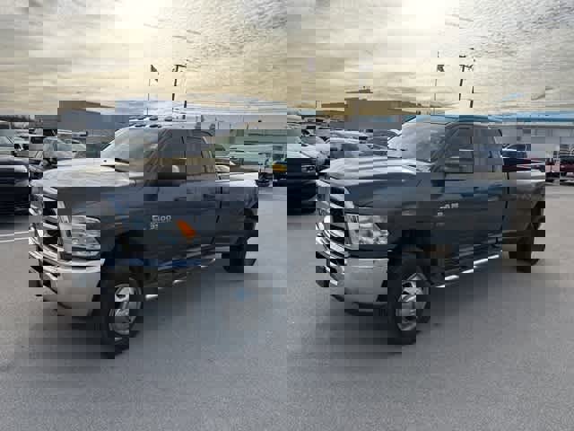 Used 2018 RAM 3500 Tradesman w/ Chrome Appearance Group image 10