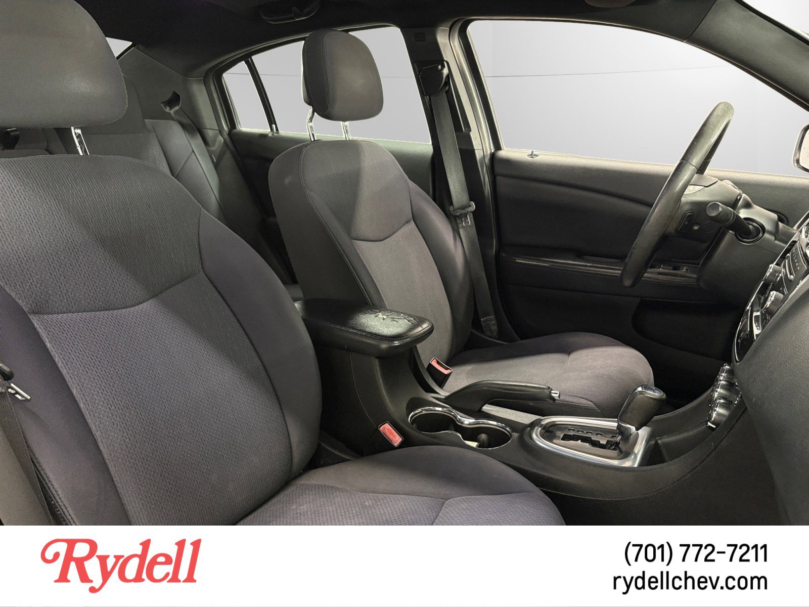 Used 2013 Chrysler 200 Touring w/ S Exterior Appearance Pkg FWD image 16