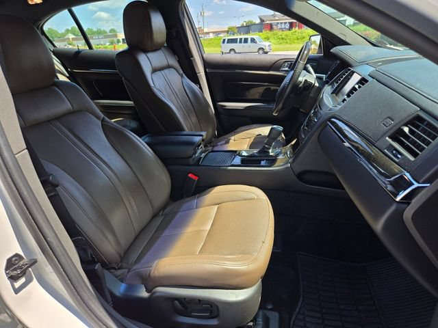 Used 2015 Lincoln MKS AWD w/ Equipment Group 201A image 21