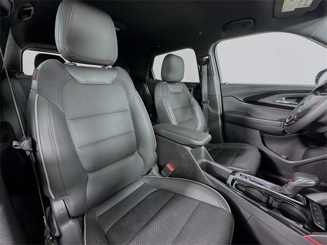 Used 2021 Chevrolet TrailBlazer RS w/ Technology Package image 27