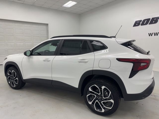 New 2026 Chevrolet Trax RS image 7