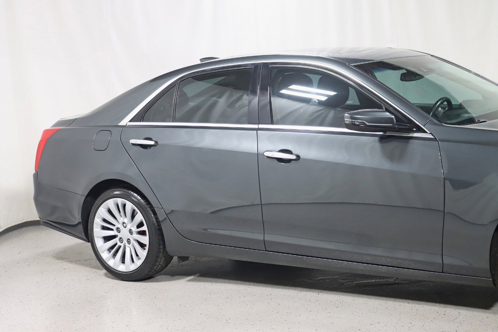 Used 2017 Cadillac CTS Luxury image 3