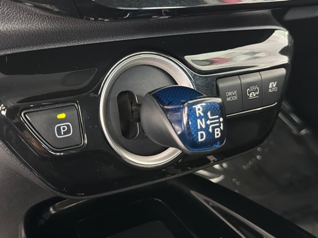 Certified 2020 Toyota Prius Prime Limited FWD image 28