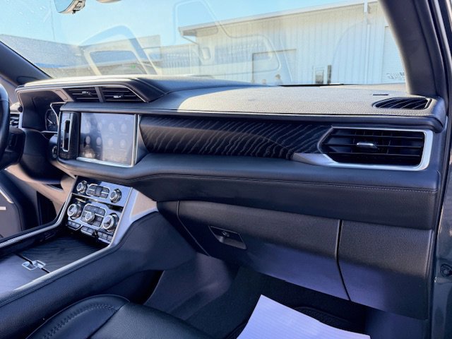 Used 2021 GMC Yukon Denali w/ Denali Ultimate Package image 25