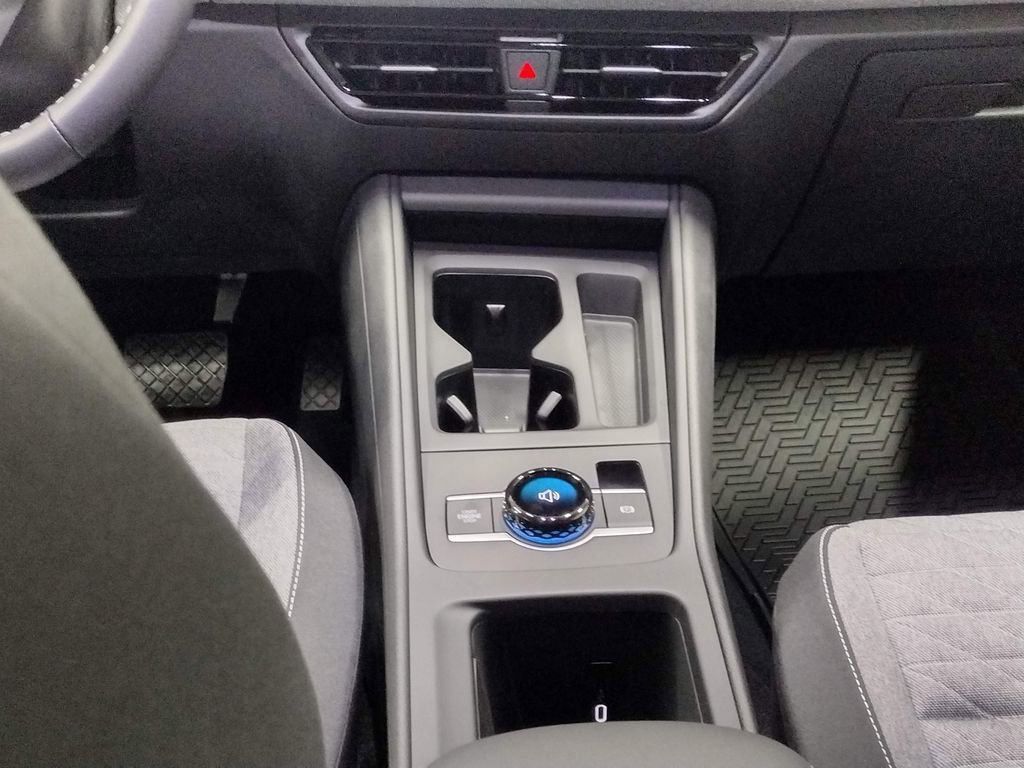 New 2025 Volkswagen Tiguan S image 32