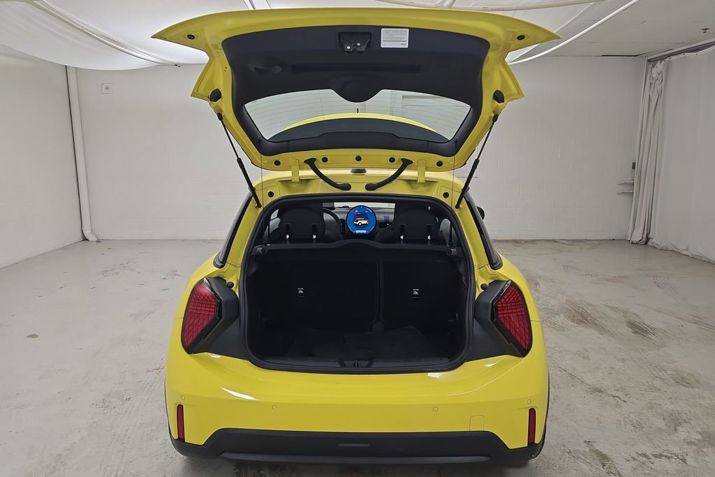 Certified 2025 MINI Cooper S image 26