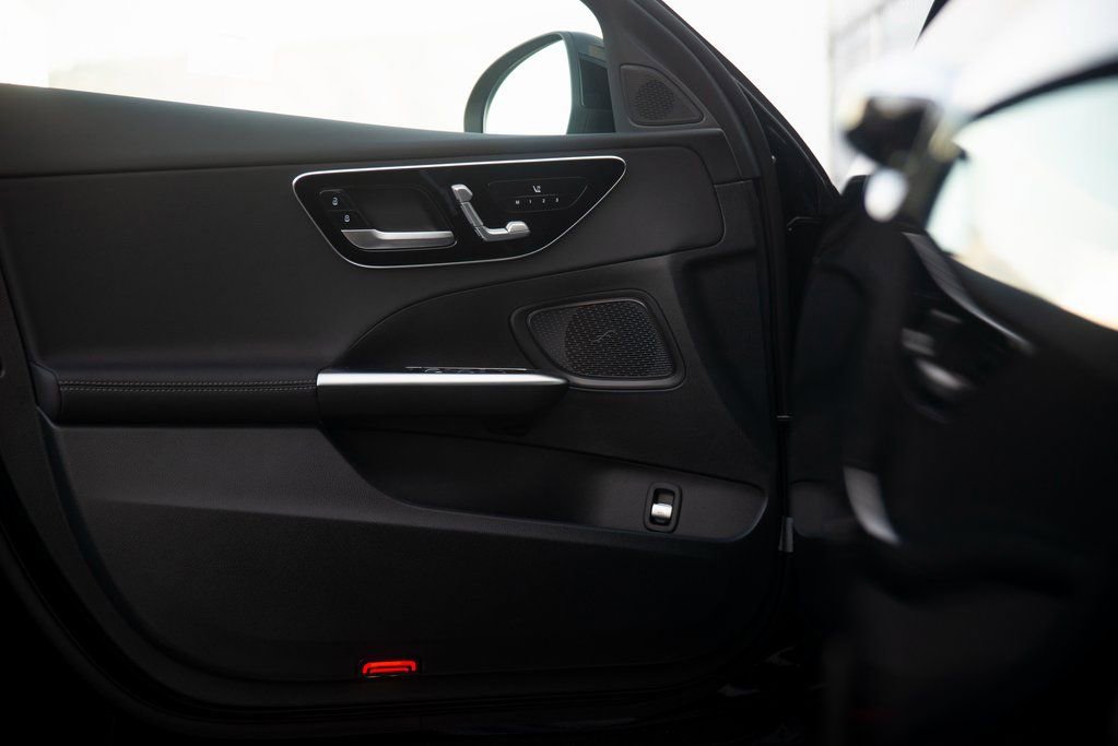 Certified 2025 Mercedes-Benz C 300 4MATIC Sedan image 17