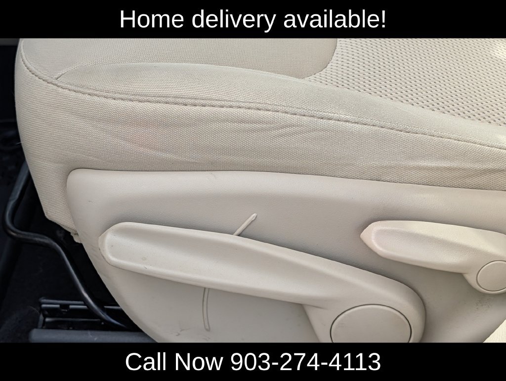 Used 2019 Jeep Cherokee Latitude w/ Cold Weather Group FWD image 26