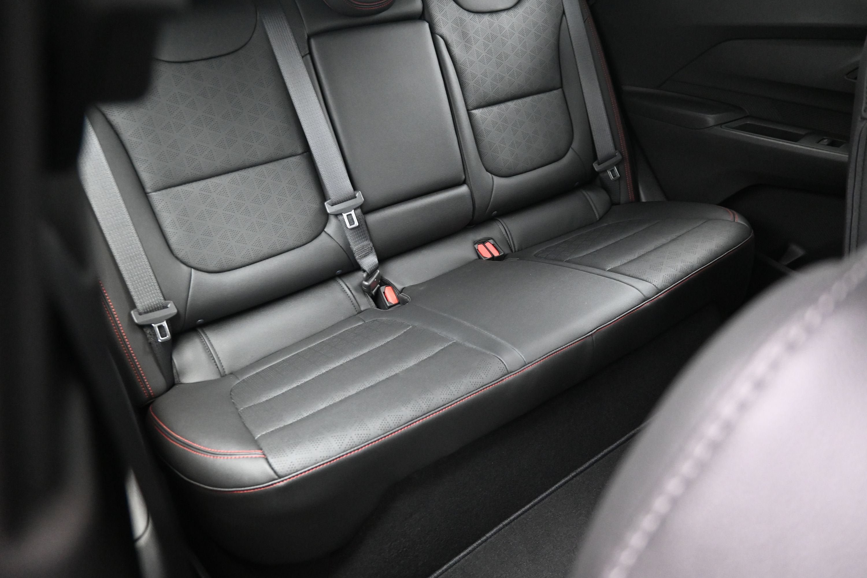 New 2027 Chevrolet Bolt RS w/ Technology Package FWD image 28