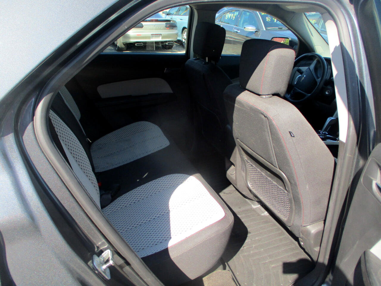 Used 2010 Chevrolet Equinox LS FWD image 8