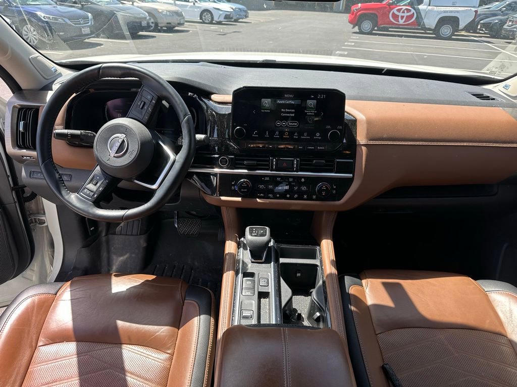 Used 2023 Nissan Pathfinder Platinum FWD image 10