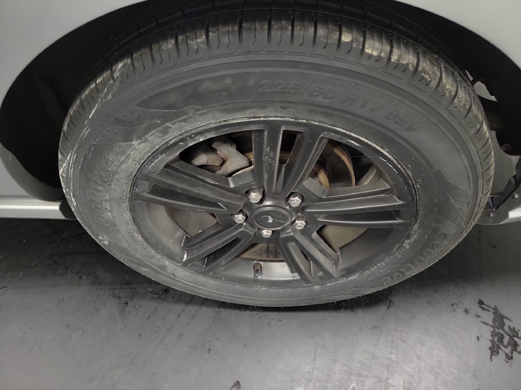 Used 2014 Ford Mustang Coupe RWD image 13