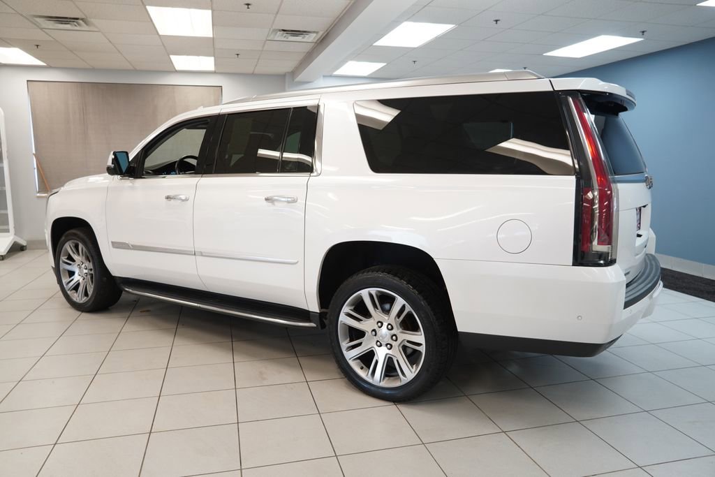 Used 2019 Cadillac Escalade ESV Luxury image 8
