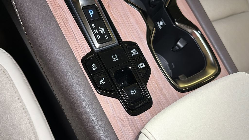 Certified 2025 Lexus RX 450h AWD w/ Convenience Package image 33