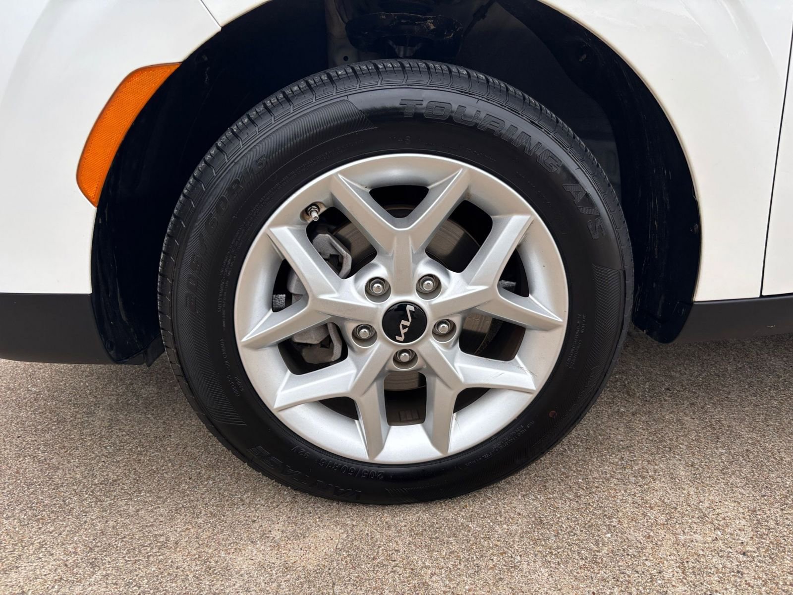 Used 2025 Kia Soul LX w/ LX Technology Package image 33