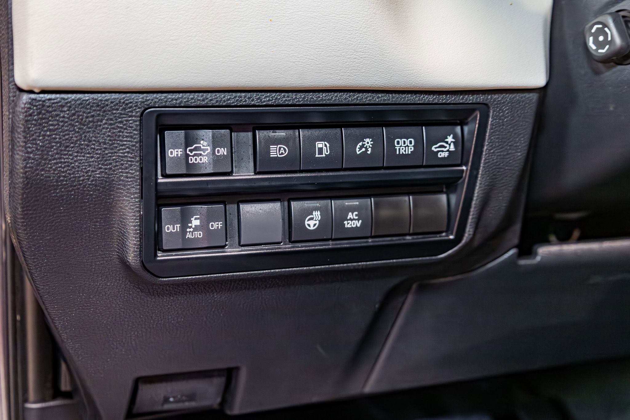 Used 2023 Toyota Tundra Capstone image 17