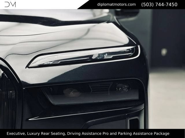 Used 2023 BMW 760i xDrive w/ Executive Package AWD/4WD image 13