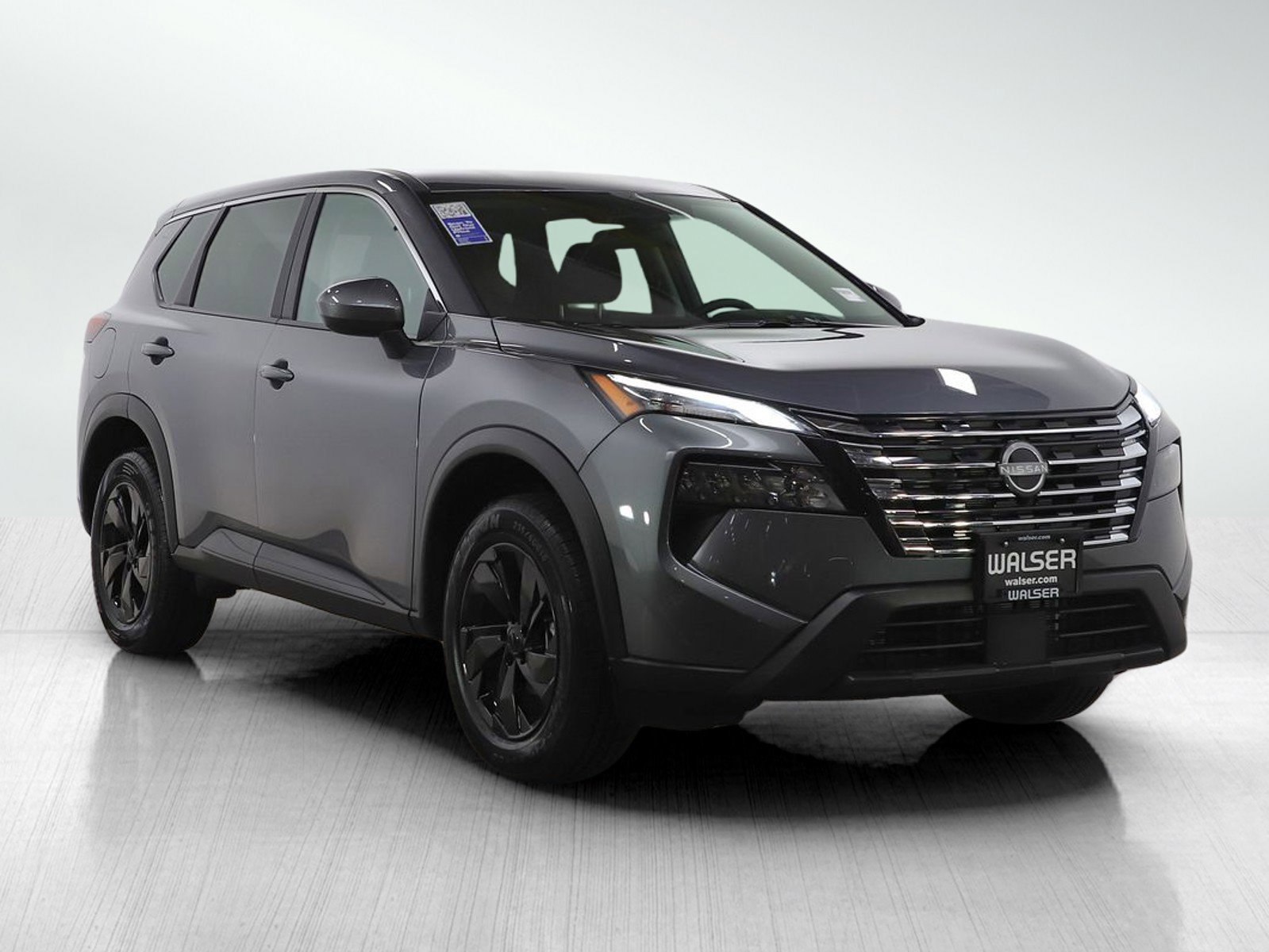 Used 2025 Nissan Rogue SV image 7