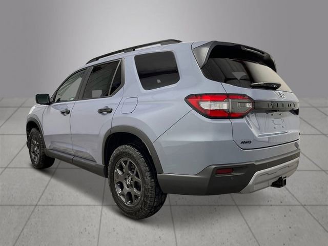 New 2025 Honda Pilot TrailSport image 3