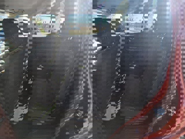 Used 2023 GMC Acadia SLE w/ Driver Convenience Package image 11