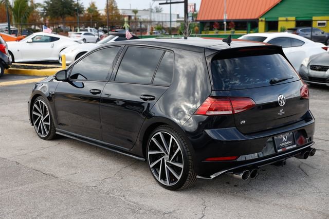 Used 2018 Volkswagen Golf R image 10