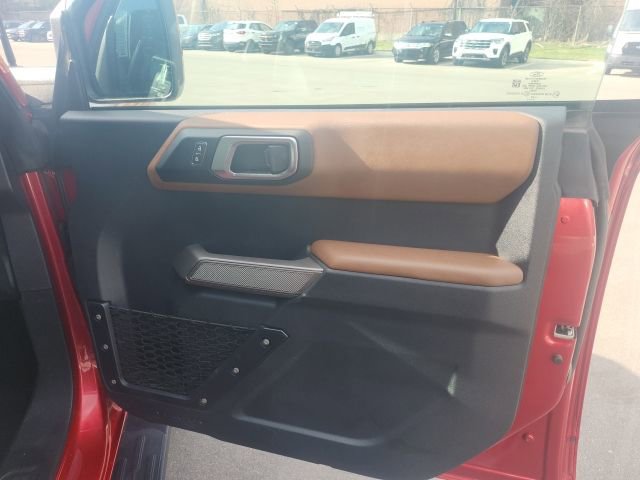 Used 2021 Ford Bronco Outer Banks image 10