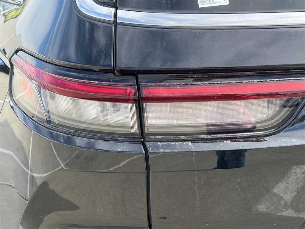 Used 2024 Jeep Grand Cherokee L Limited image 12