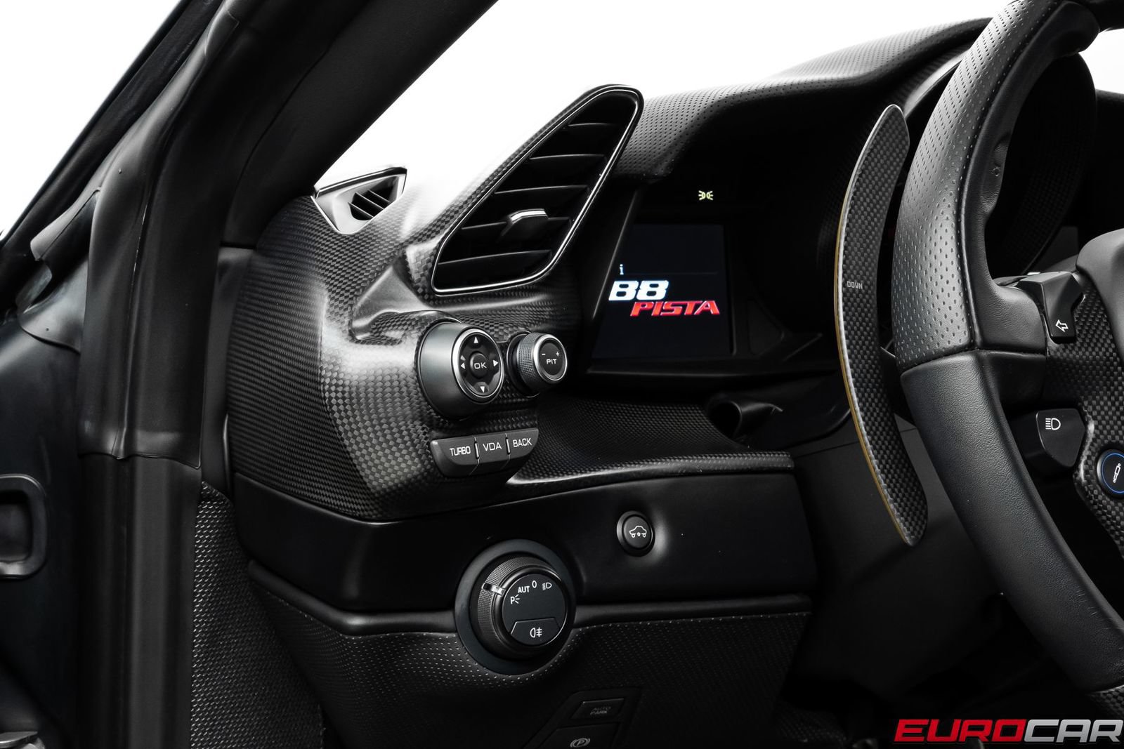 Used 2020 Ferrari 488 Pista Coupe RWD image 39
