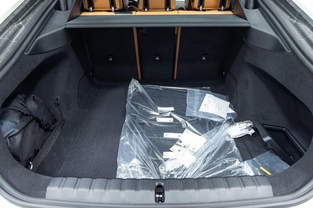 Used 2025 BMW i4 xDrive40i w/ Premium Package image 11