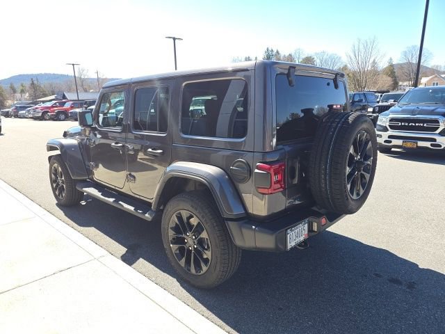 Certified 2025 Jeep Wrangler Unlimited Sahara AWD/4WD image 4