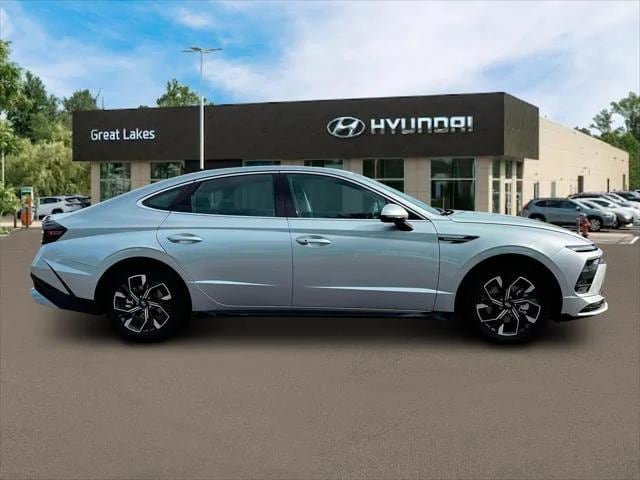 New 2025 Hyundai Sonata SEL FWD image 9