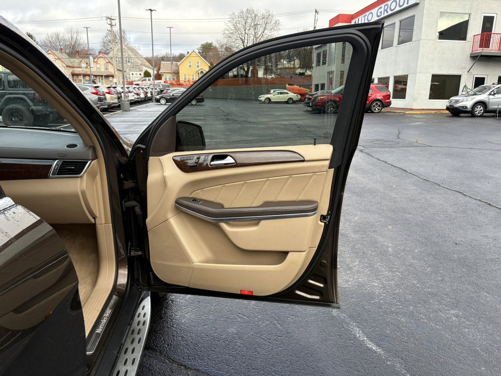 Used 2014 Mercedes-Benz GL 450 4MATIC image 28