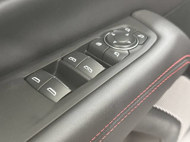 New 2026 GMC Yukon XL AT4 Ultimate AWD/4WD image 24