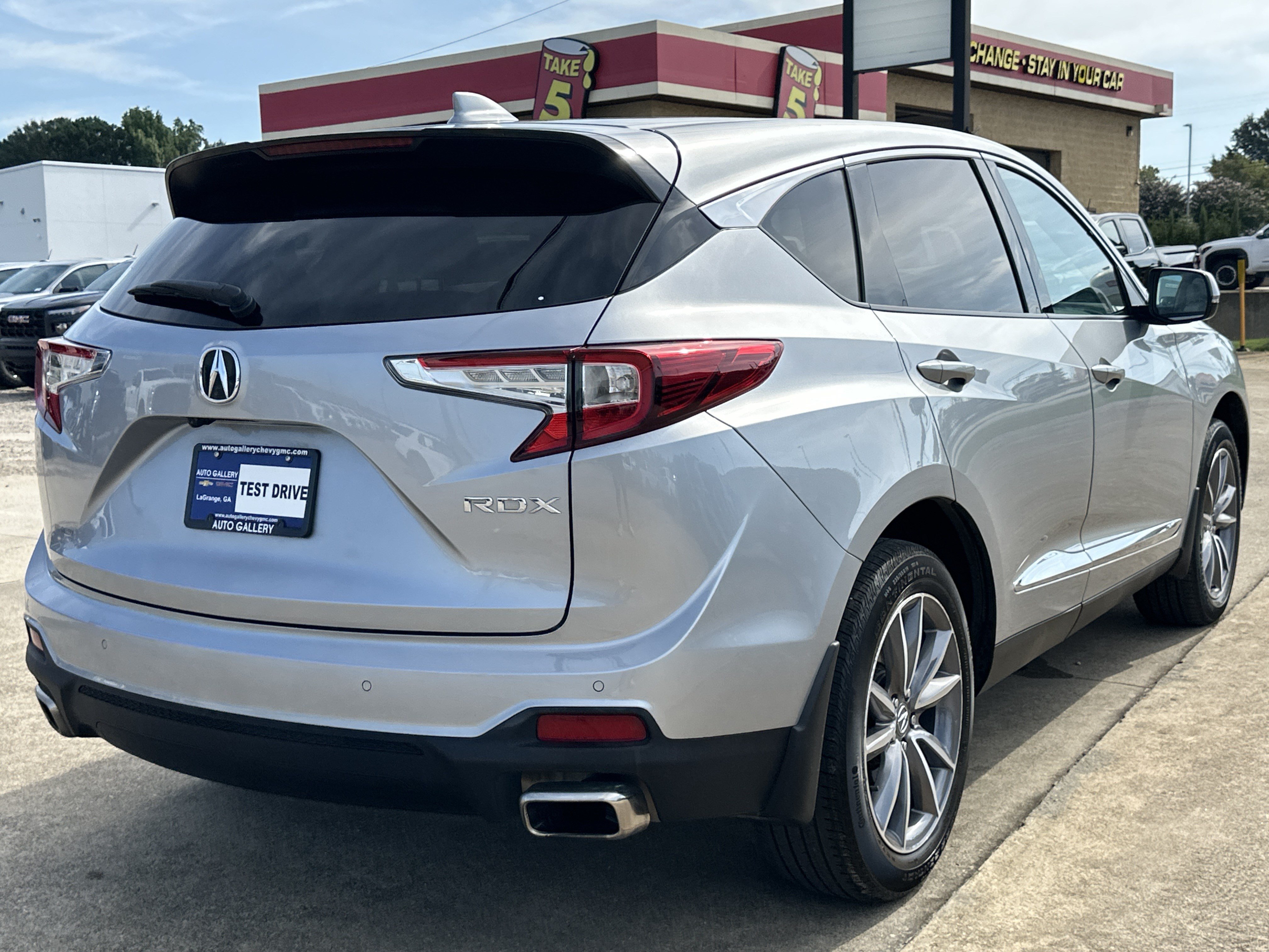 Used 2023 Acura RDX w/ Technology Package FWD image 6