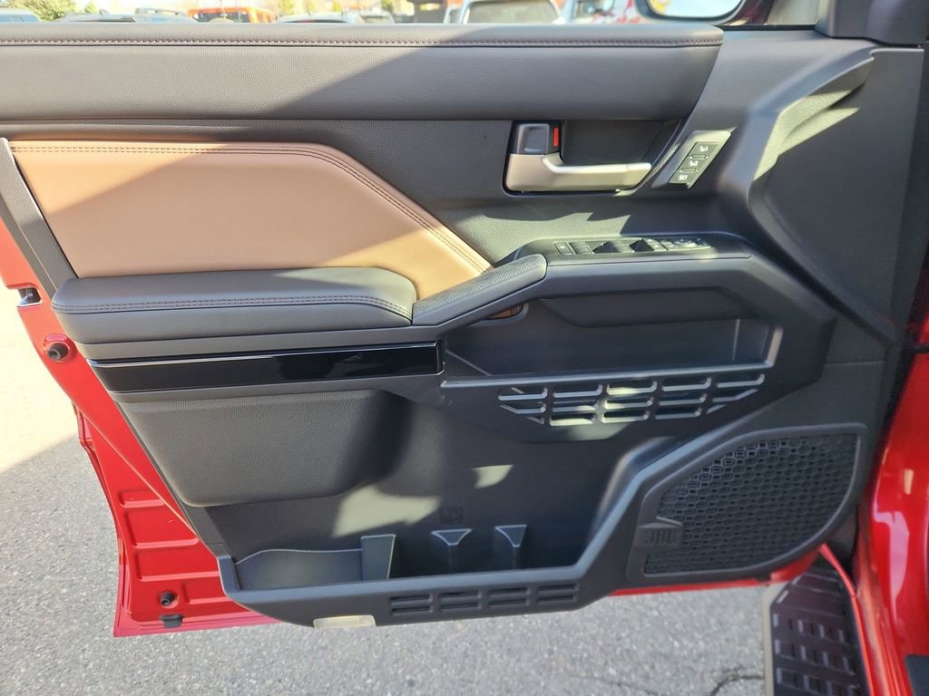 Used 2025 Toyota 4Runner Limited image 11