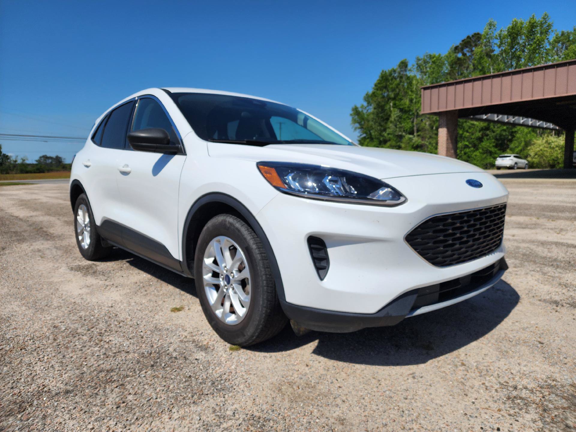 Used 2022 Ford Escape SE FWD image 1