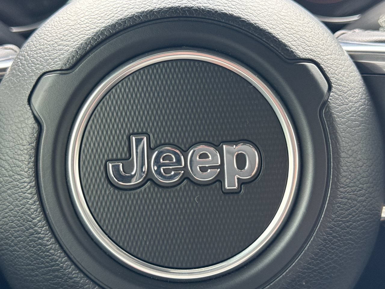 Used 2023 Jeep Wrangler Unlimited Sahara AWD/4WD image 29