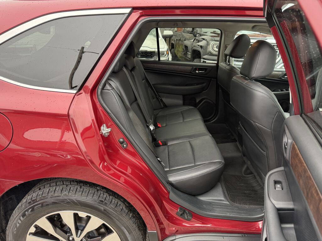 Used 2016 Subaru Outback 3.6R Limited image 23