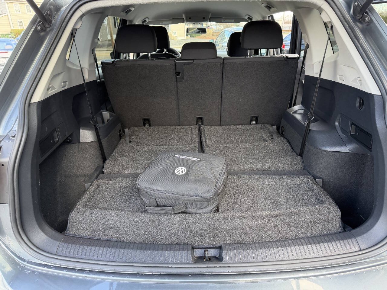Used 2018 Volkswagen Tiguan S w/ 3rd Row Seat Package AWD/4WD image 8