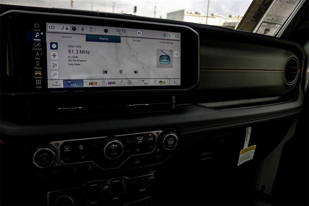 New 2025 Jeep Gladiator Mojave w/ Dual Top Group image 16