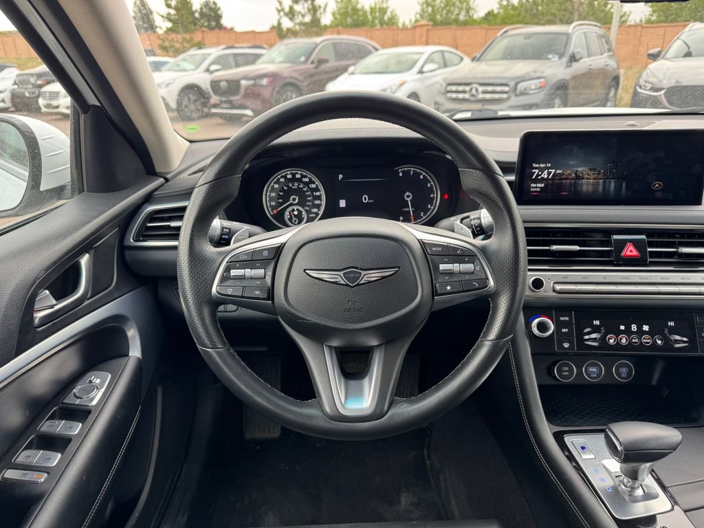 Used 2025 Genesis G70 2.5T image 10