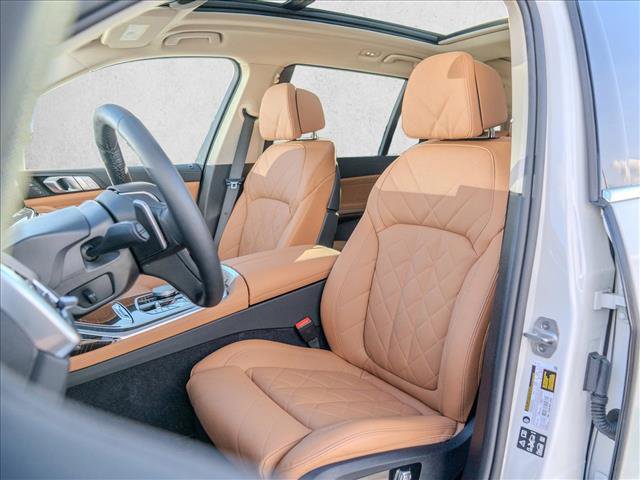 Used 2026 BMW X7 xDrive40i image 19