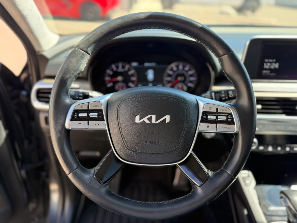 Used 2022 Kia Telluride SX w/ SX Prestige Package AWD/4WD image 27