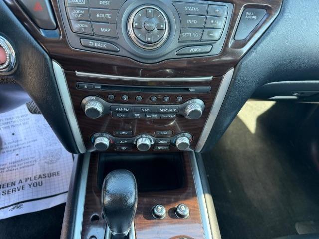 Used 2016 Nissan Pathfinder Platinum w/ Family Entertainment Package AWD/4WD image 26