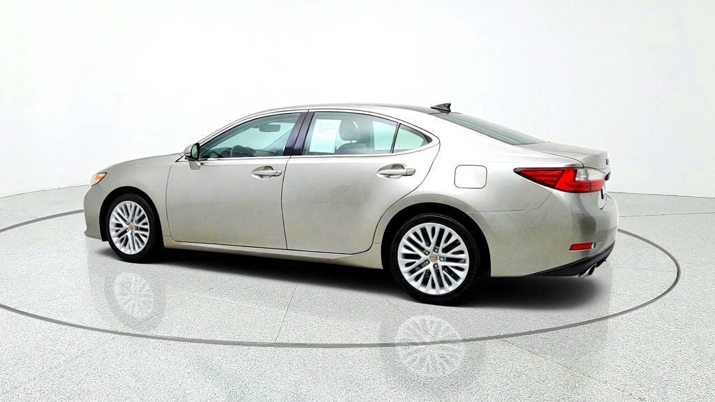 Used 2016 Lexus ES 350 w/ Luxury Package w/Wood Trim FWD image 7