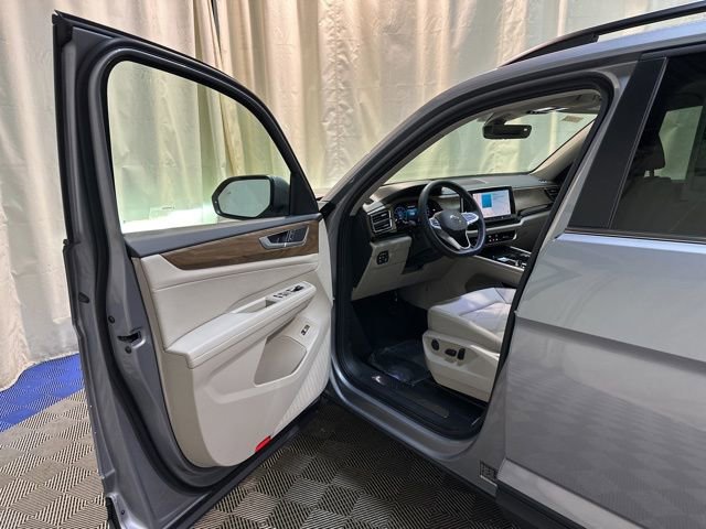 New 2026 Volkswagen Atlas SE image 11