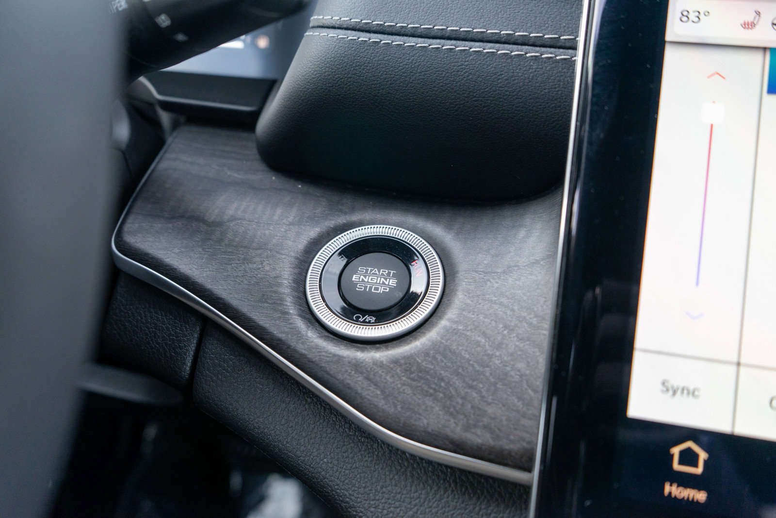 Used 2023 Jeep Grand Cherokee L Overland image 22