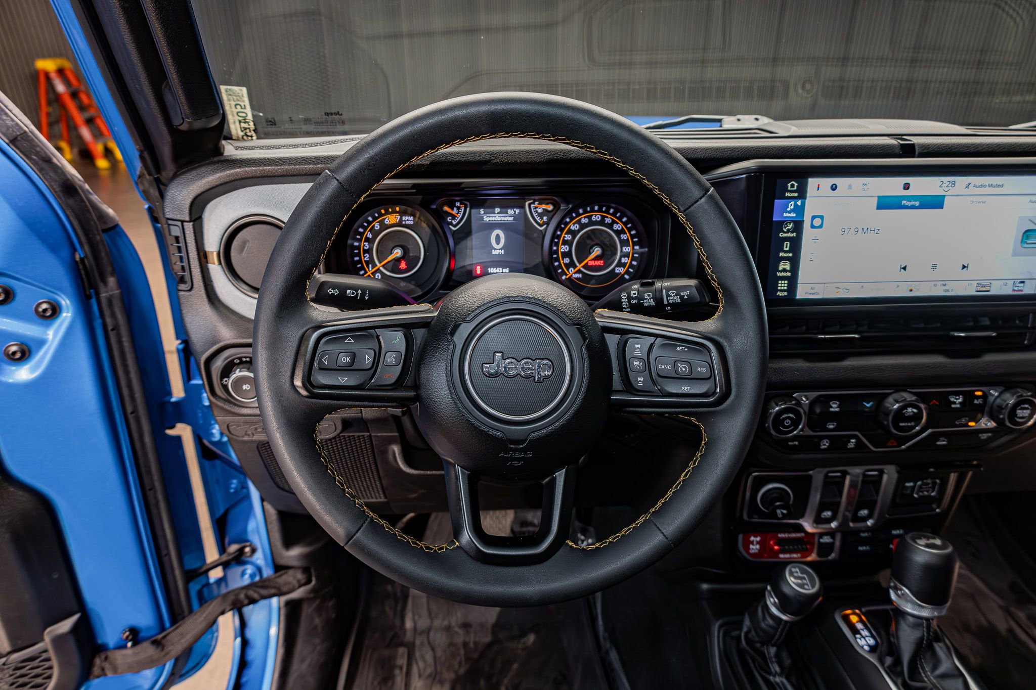 Used 2024 Jeep Wrangler Willys image 15