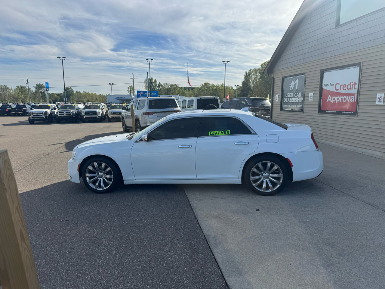 Used 2017 Chrysler 300 C w/ Light Group image 8